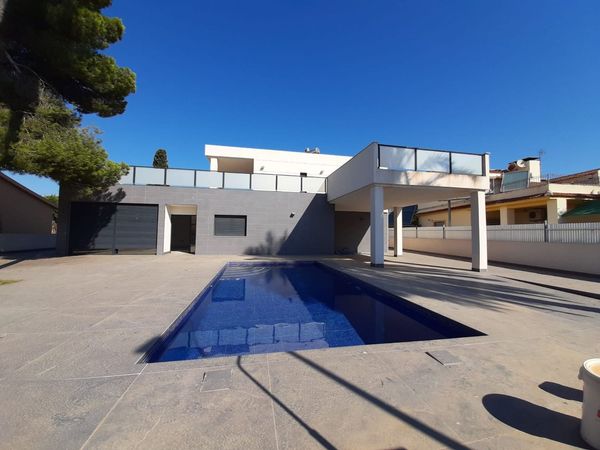 Casa/Chalet independiente En Venta